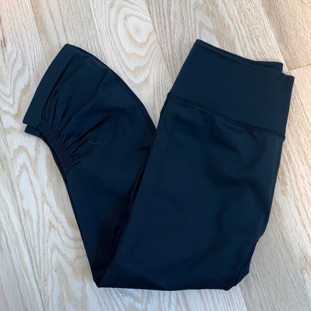 LULULEMON cropped leggings
